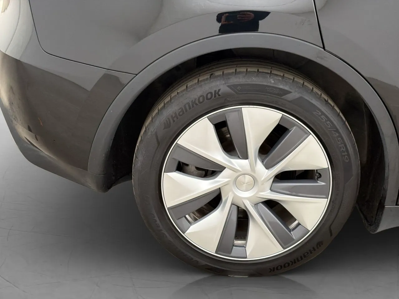 Vehicle image 30