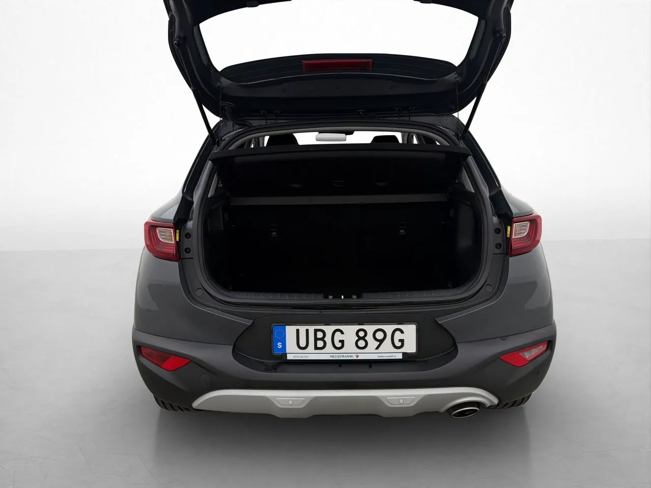 Vehicle image 23