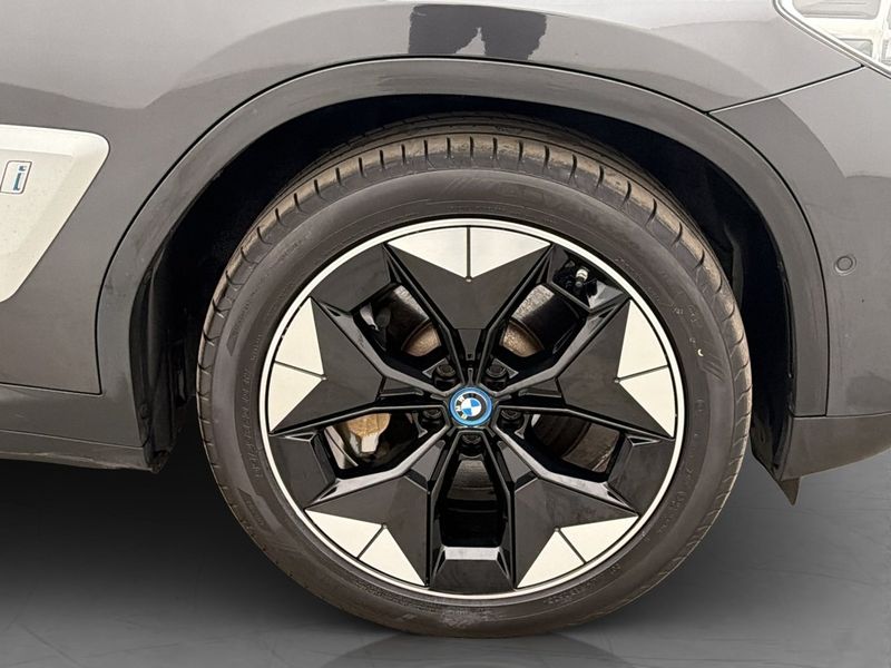 BMW iX3 bild 36