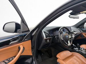 BMW iX3 bild 13