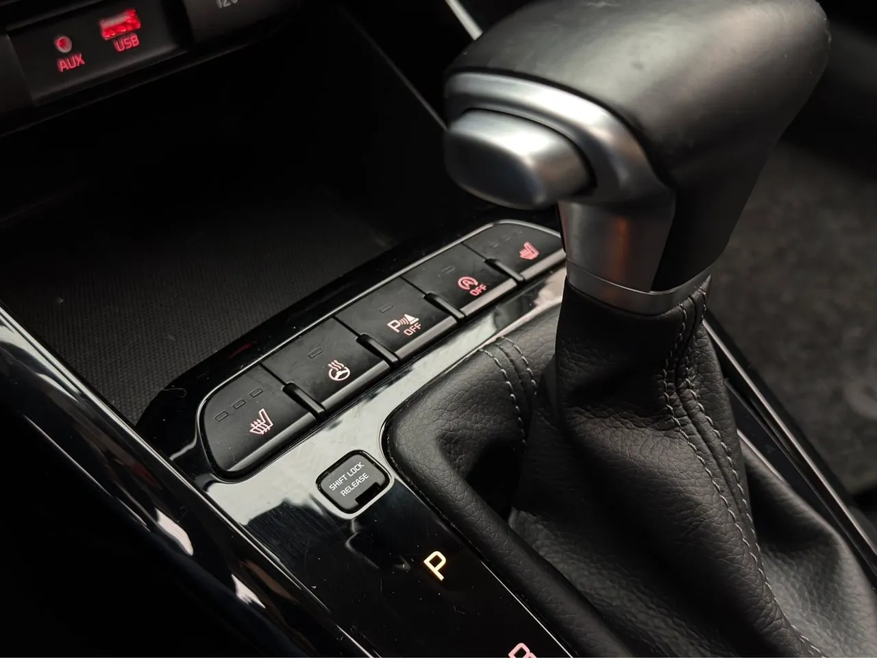 Vehicle image 18
