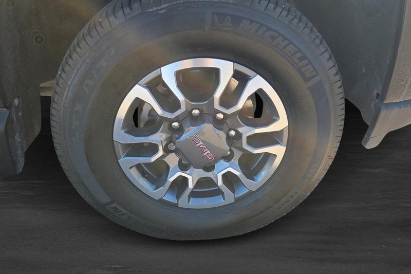 GMC Sierra bild 11