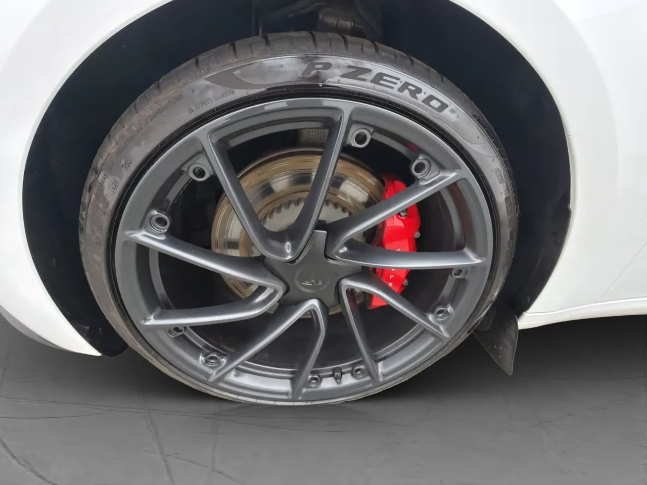 Vehicle image 30