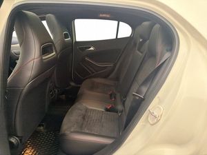 Mercedes GLA220 bild 16