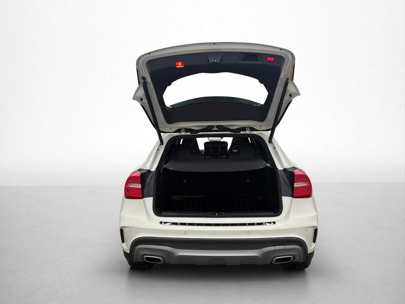 Mercedes GLA220 bild 8