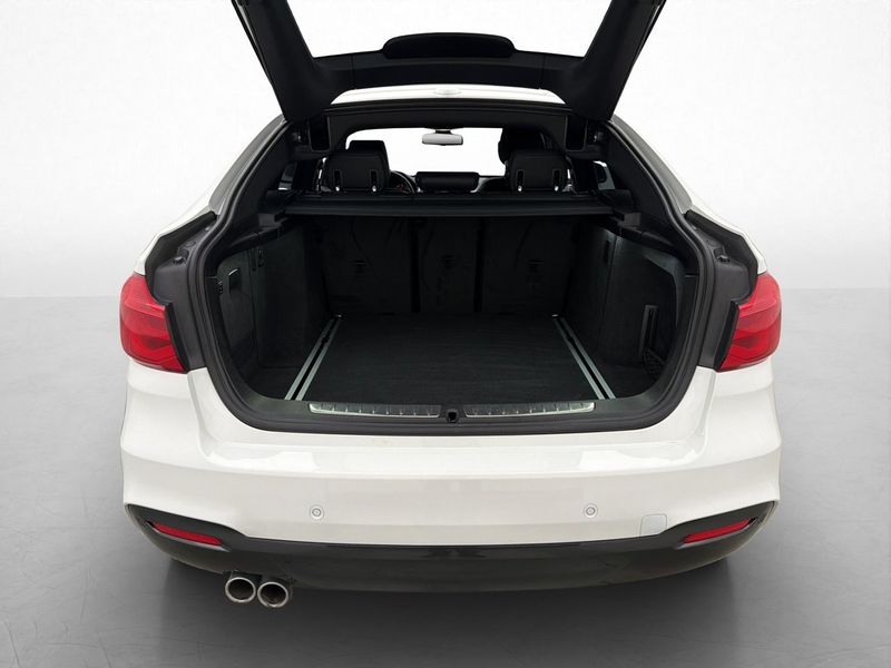 BMW 320 bild 8