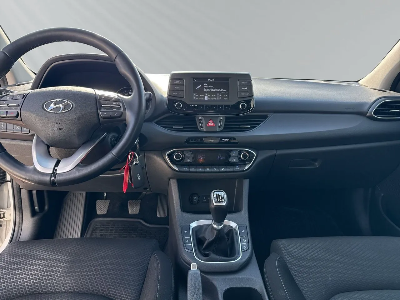 Vehicle image 15