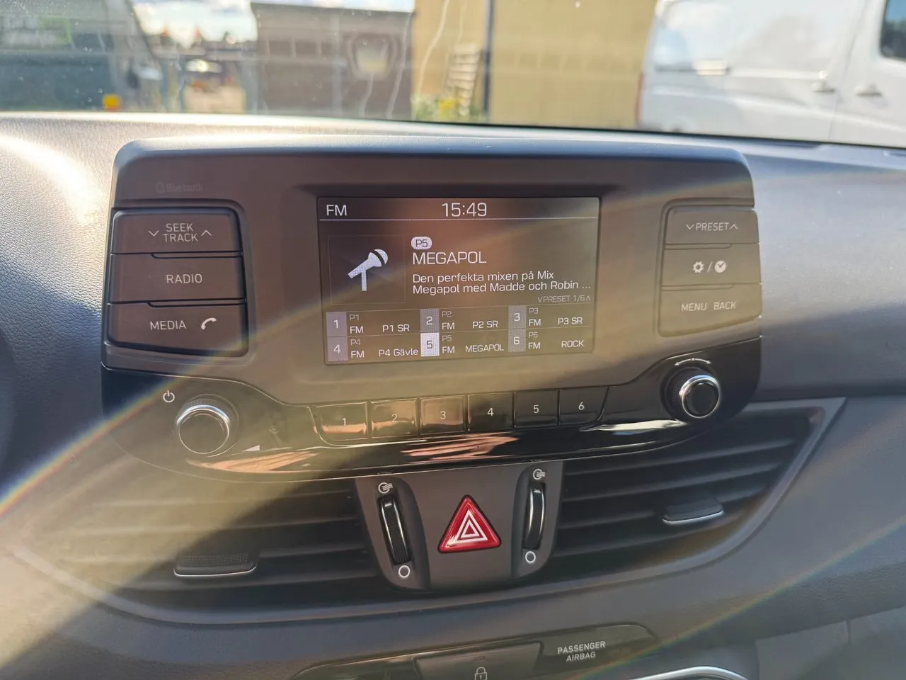 Vehicle image 22