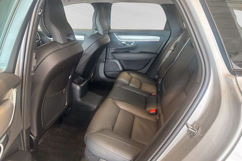 Volvo V90 bild 8