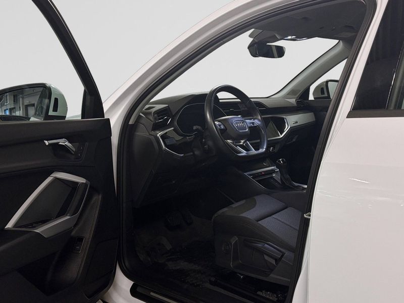 Audi Q3 bild 13