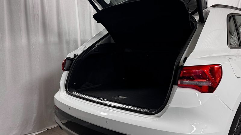 Audi Q3 bild 8