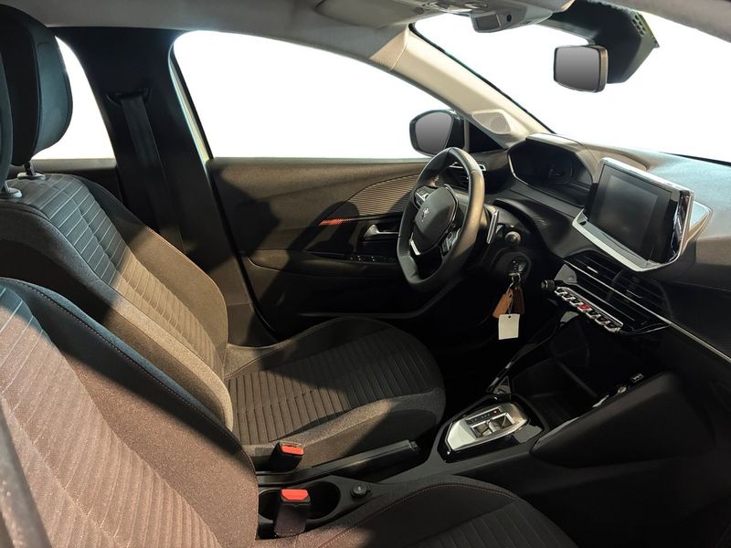 Peugeot 208 bild 16