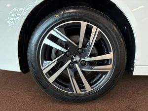 Peugeot 208 bild 9