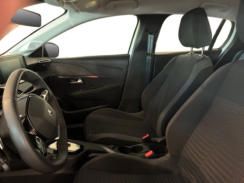 Peugeot 208 bild 10
