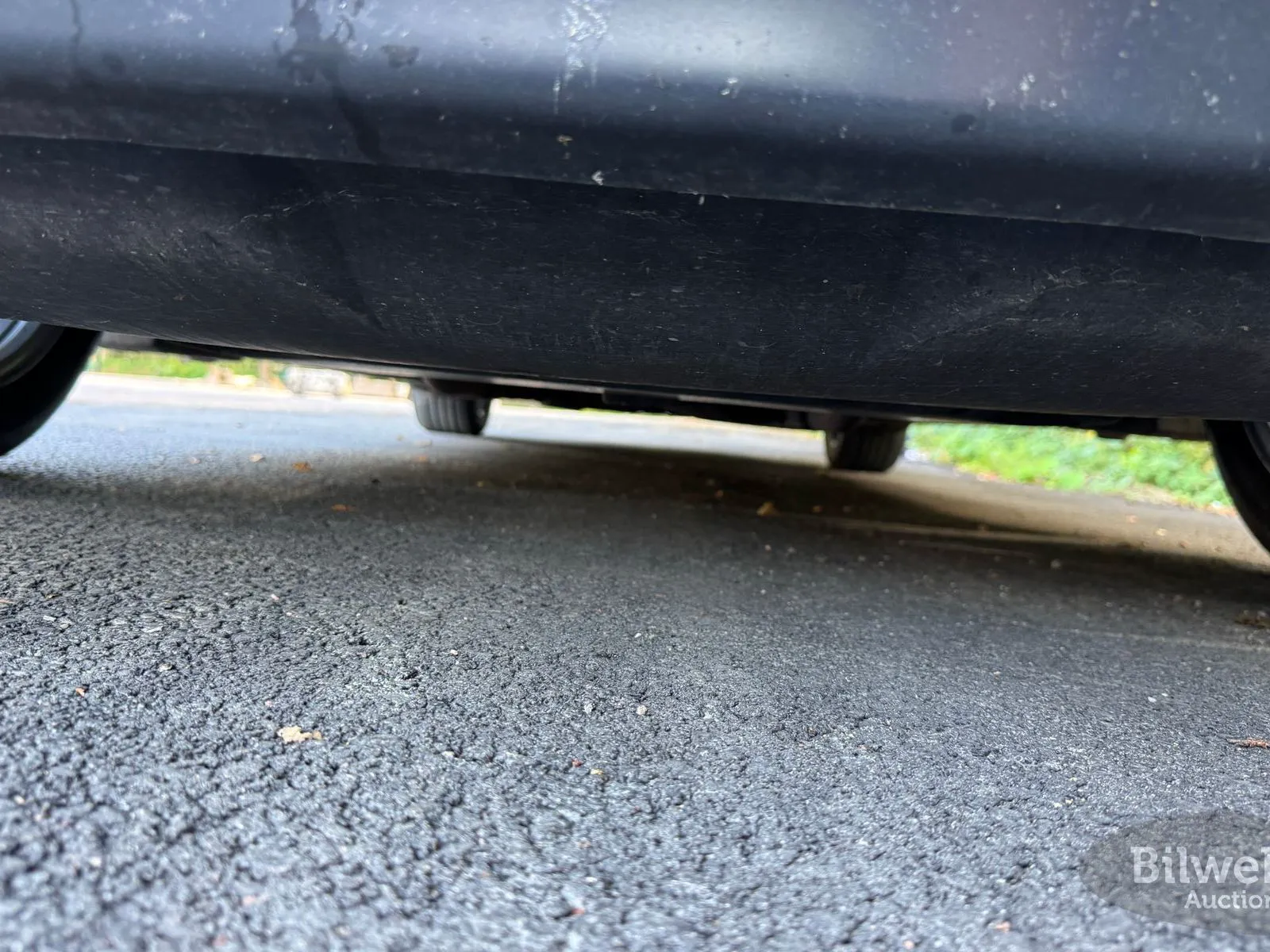 Vehicle image 82