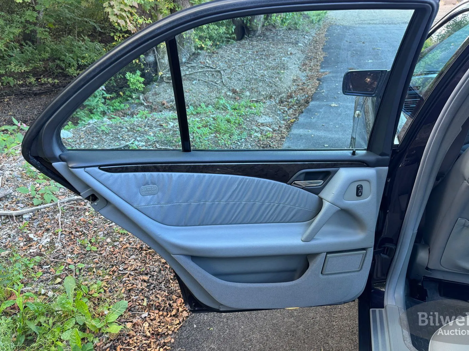 Vehicle image 45