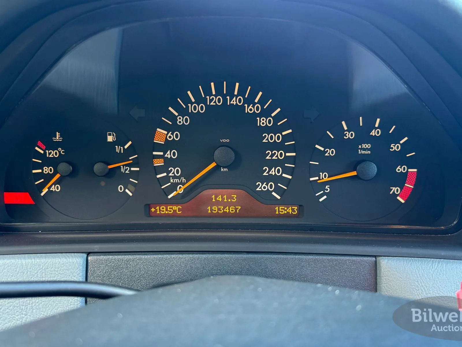 Vehicle image 31