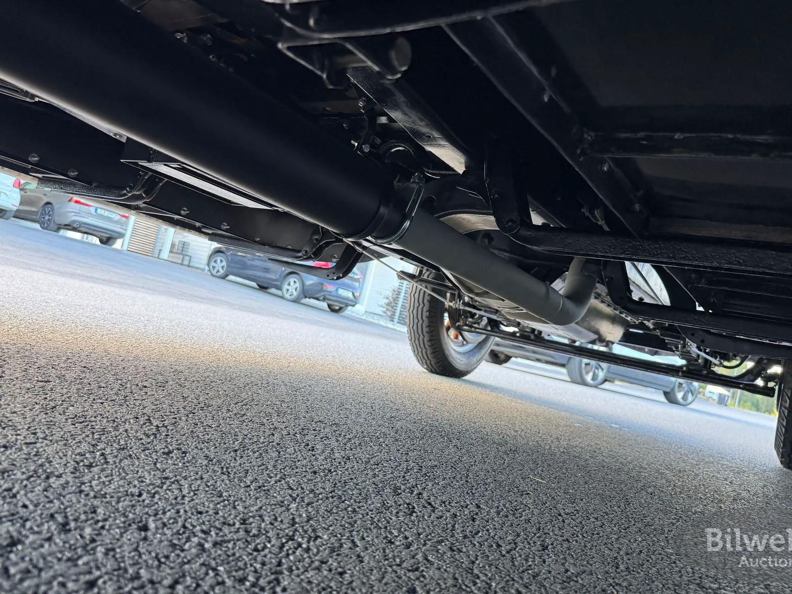 Vehicle image 101