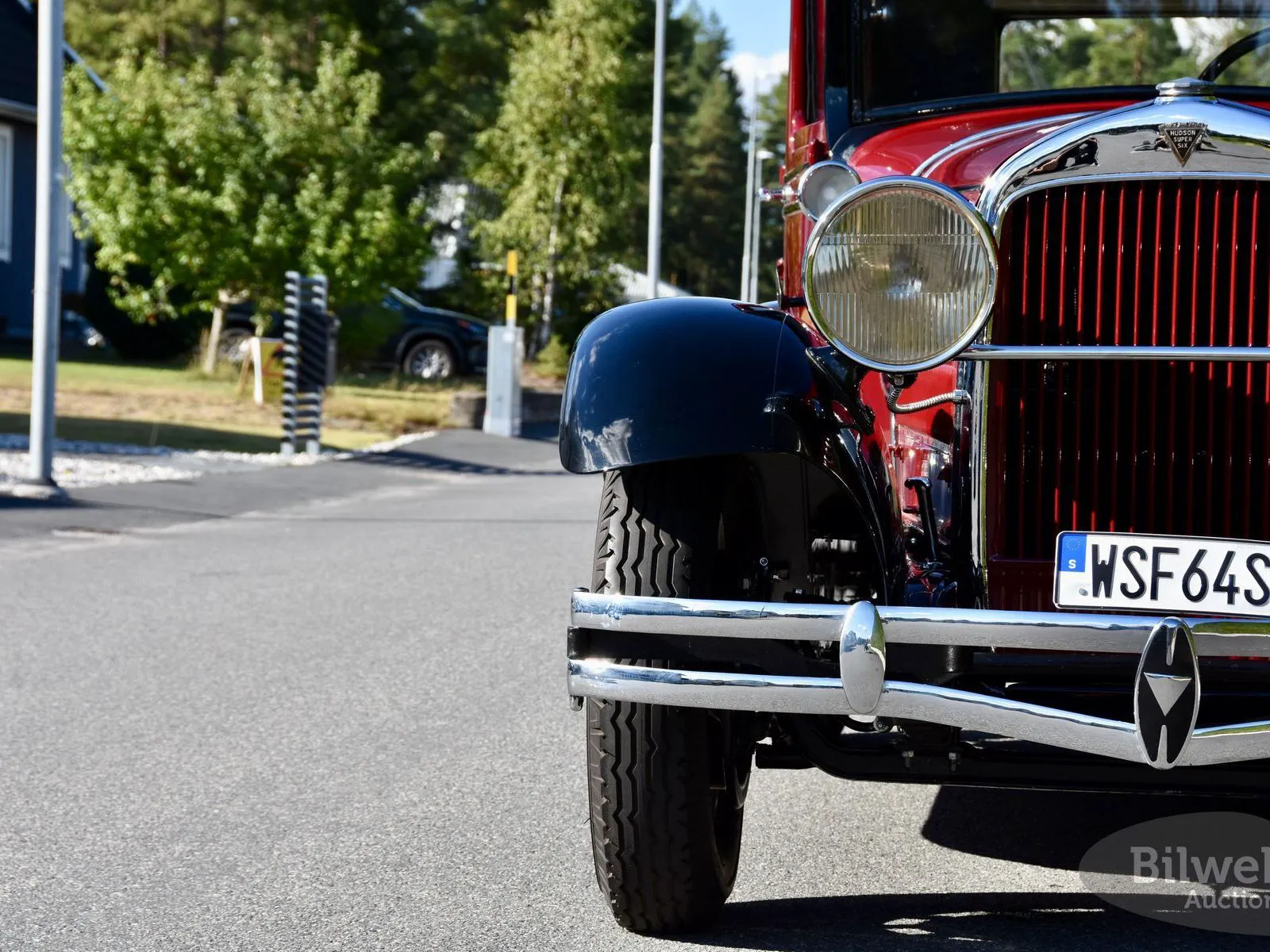 Vehicle image 11