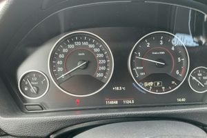 BMW 320 bild 14