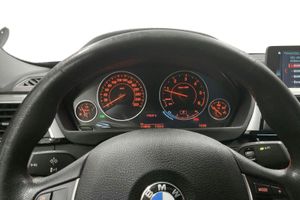 BMW 320 bild 10