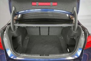 BMW 320 bild 9