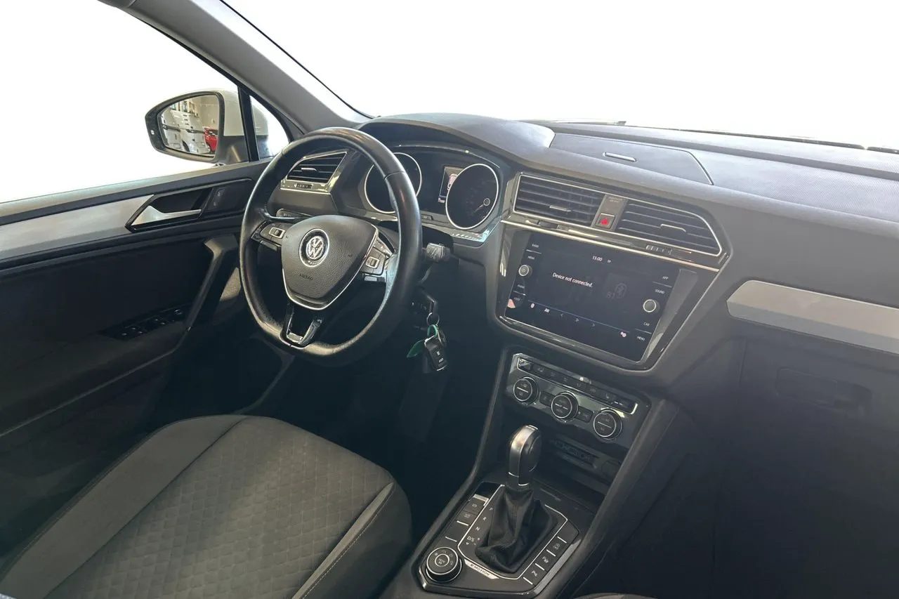 Vehicle image 29