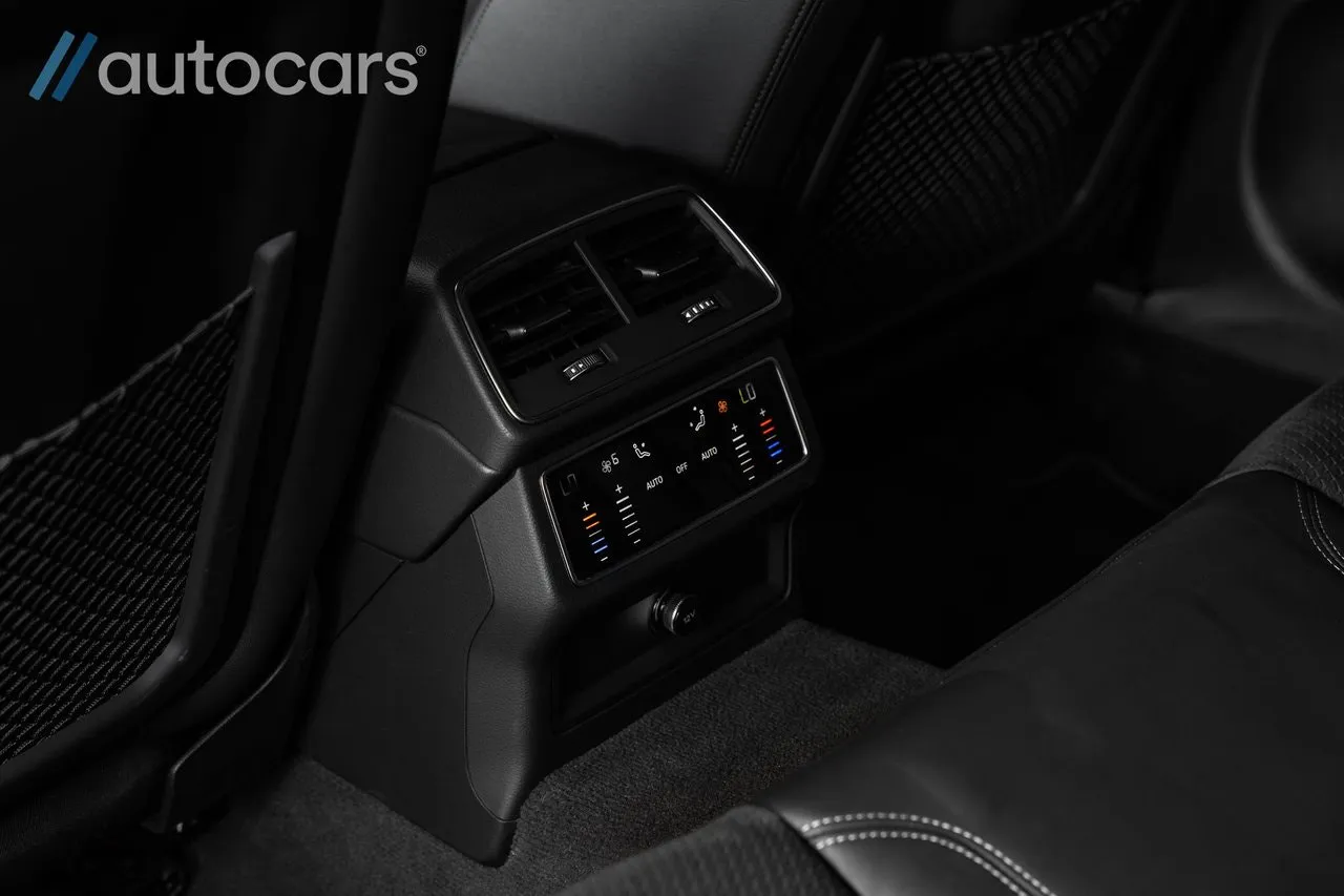 Vehicle image 34