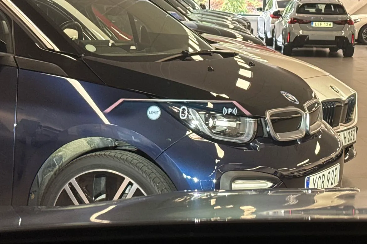 Vehicle image 20