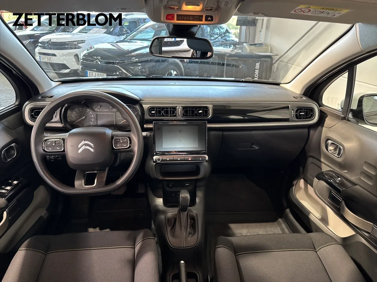 Vehicle image 9