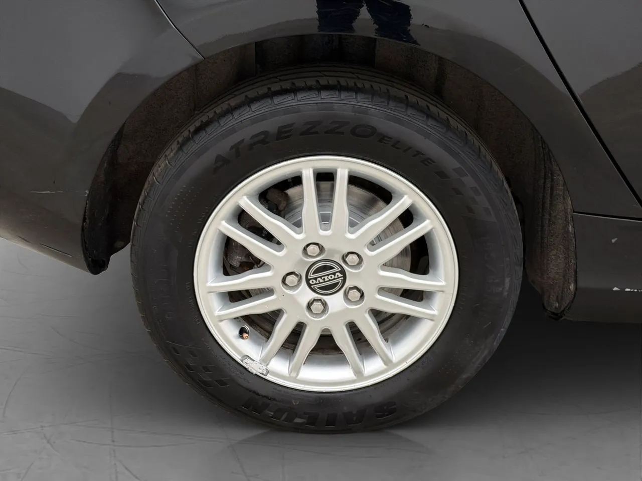 Vehicle image 23