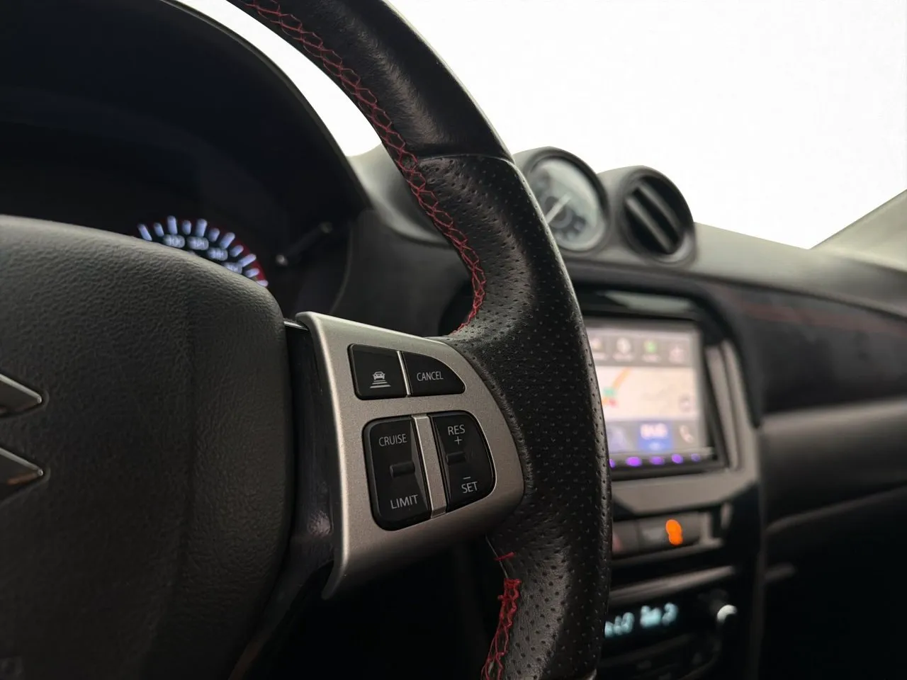 Vehicle image 18