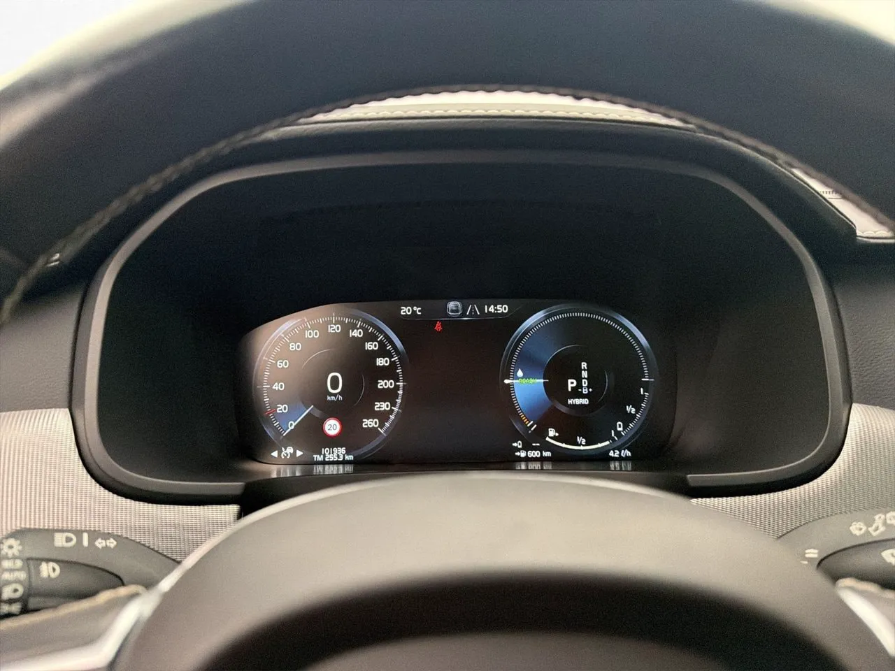 Vehicle image 21