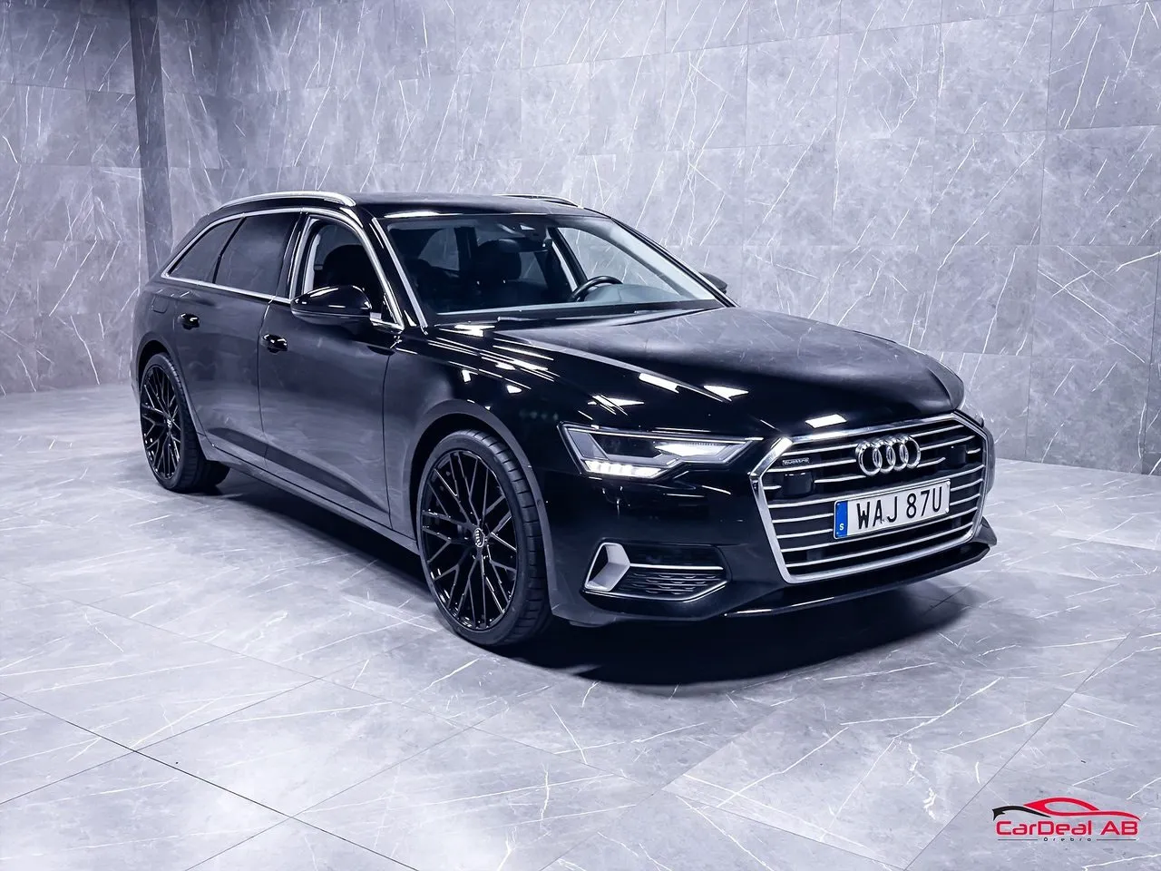 Vehicle image 8