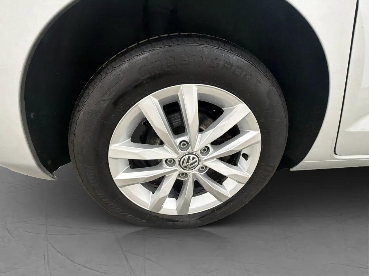 Vehicle image 24