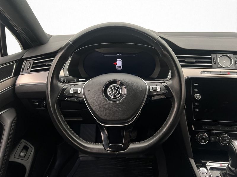 Volkswagen Passat bild 12