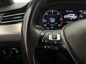 Volkswagen Passat bild 13