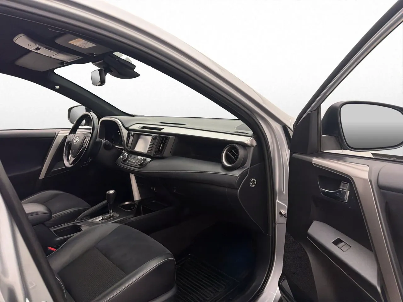 Vehicle image 23