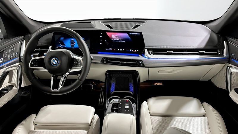 BMW iX1 bild 4