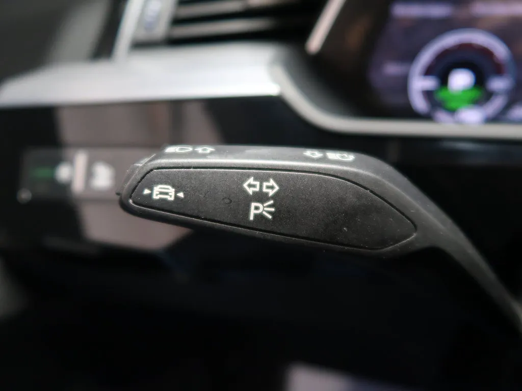 Vehicle image 39