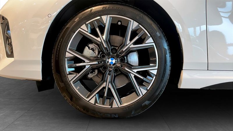 BMW 120 bild 9
