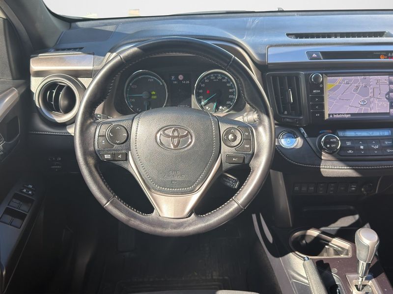 Toyota RAV4 bild 12