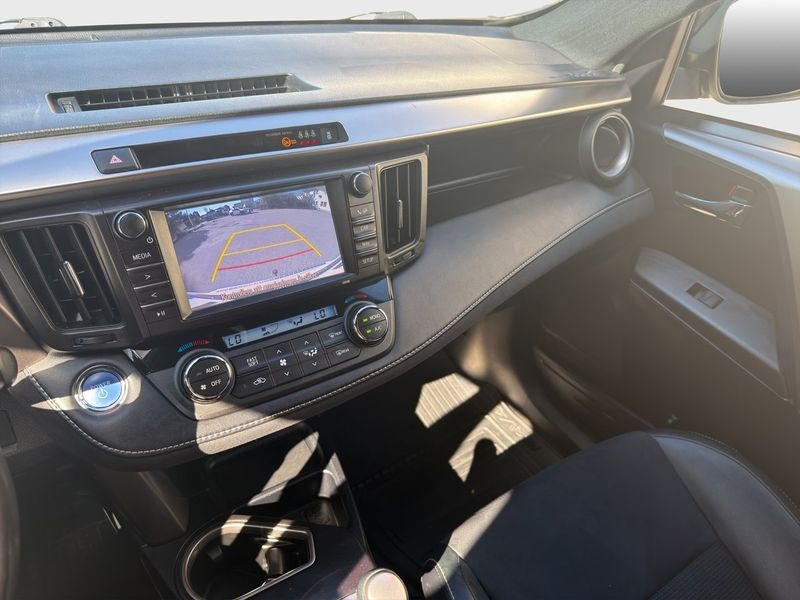 Toyota RAV4 bild 13