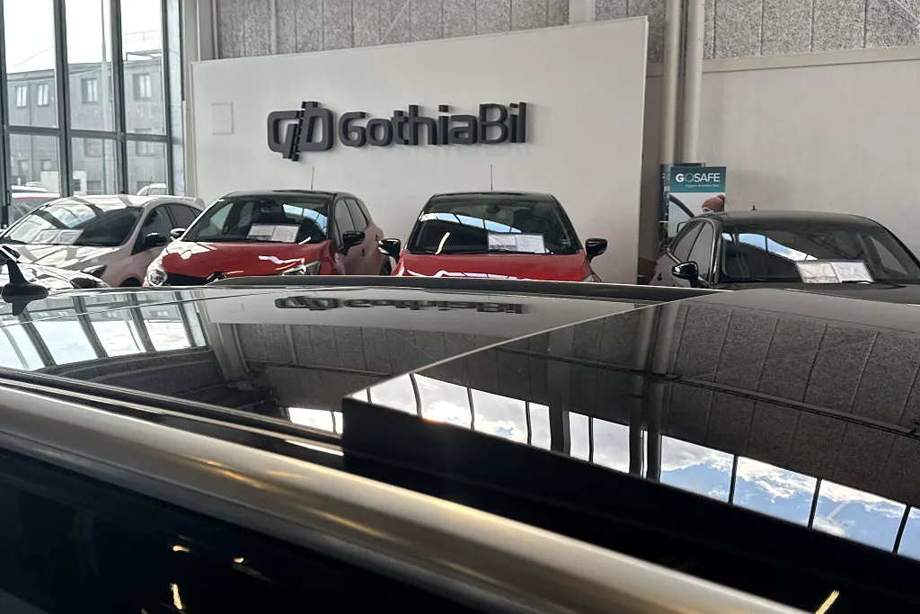 Vehicle image 18
