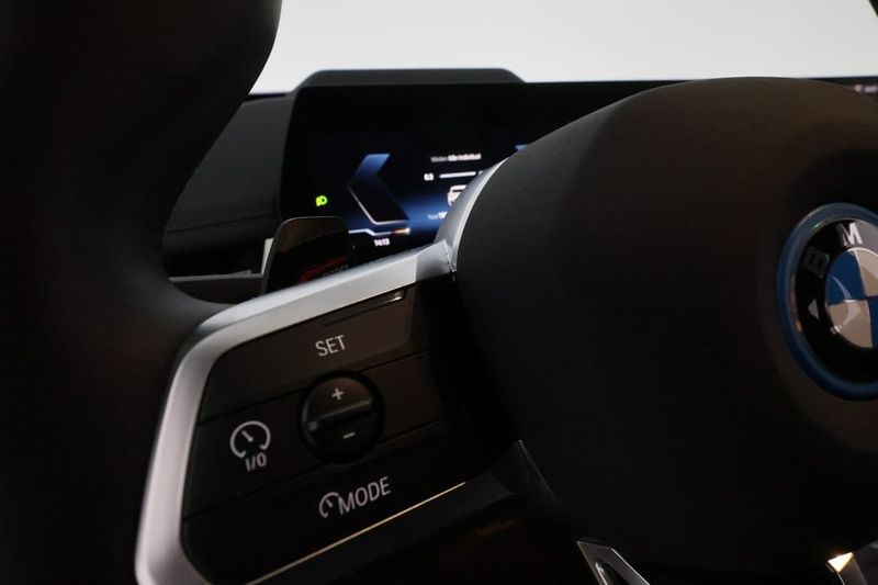 BMW iX1 bild 18