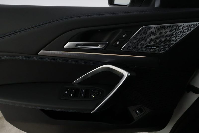 BMW iX1 bild 30