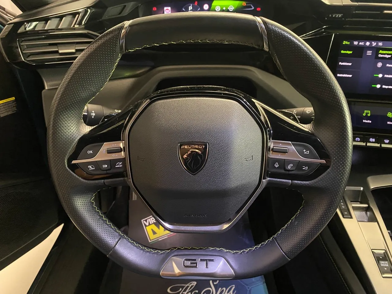 Vehicle image 20