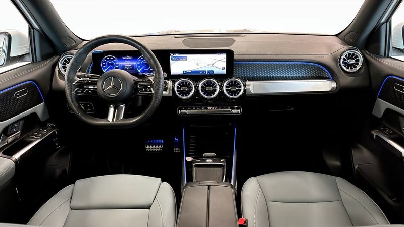 Mercedes EQB300 bild 4
