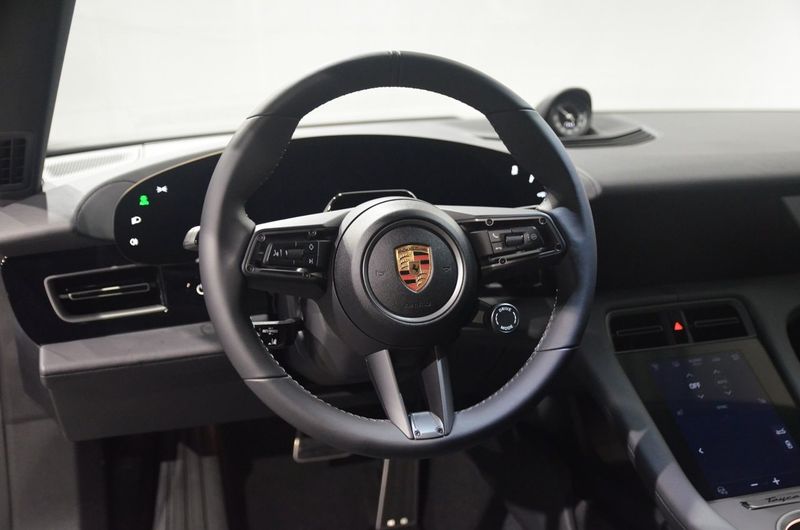 Porsche Taycan bild 15