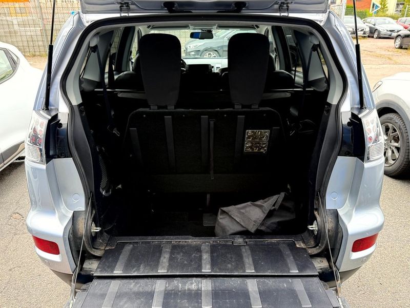 Mitsubishi Outlander bild 16